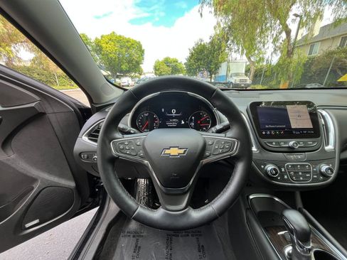 Used 2024 Chevrolet Malibu LT image 34