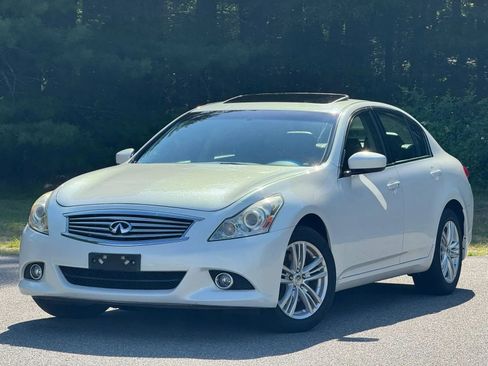 Used 2010 INFINITI G37 x Sedan w/ Premium Pkg AWD/4WD image 1