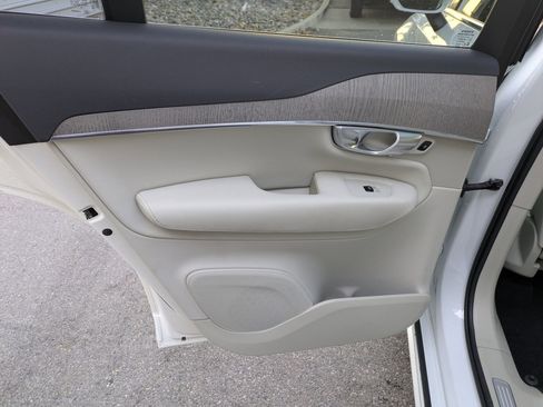 Used 2024 Volvo XC90 T8 Plus w/ Protection Package Premier image 30