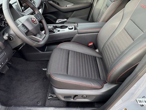 New 2026 Nissan Rogue SV image 21