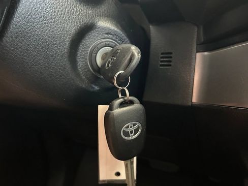 Used 2022 Toyota Tacoma SR5 RWD image 42