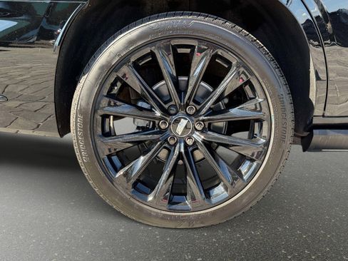 Used 2026 Cadillac Escalade Platinum Sport w/ LPO, ONYX Package image 15