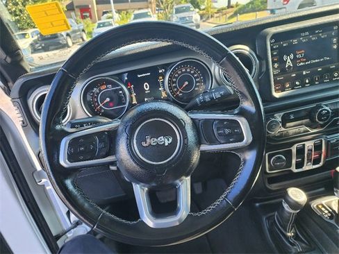 Used 2022 Jeep Wrangler Unlimited Sahara image 34