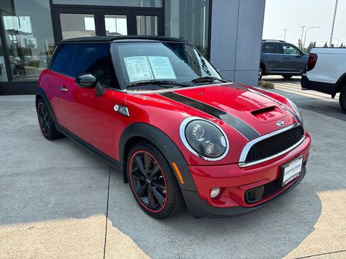Used 2012 MINI Cooper S FWD image 3