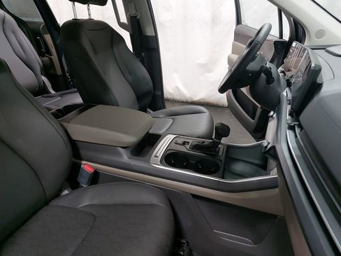 New 2026 Kia Carnival FWD image 10