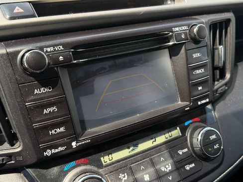 Used 2016 Toyota RAV4 XLE FWD image 17