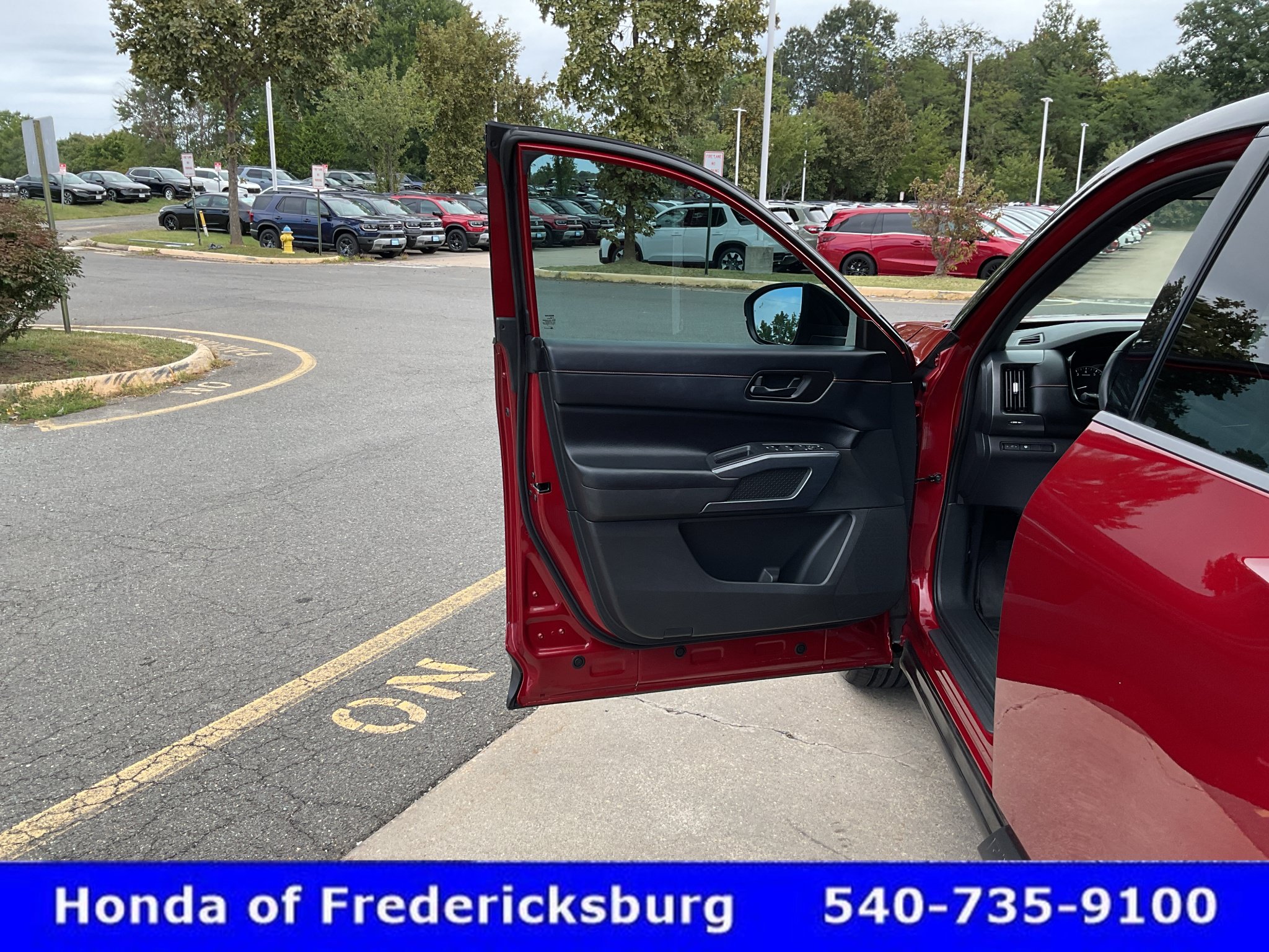 Used 2023 Nissan Pathfinder Rock Creek AWD/4WD image 18