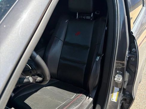 Used 2024 Dodge Durango GT RWD image 5