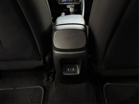 Used 2024 Hyundai Elantra SEL FWD image 26