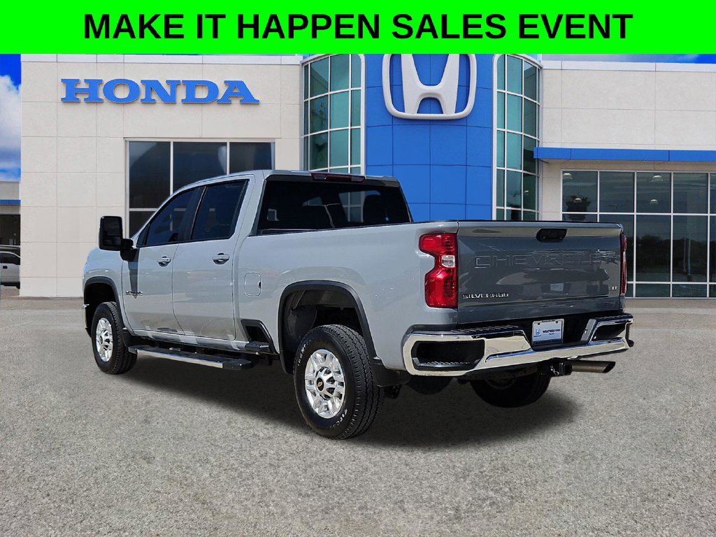 Used 2024 Chevrolet Silverado 2500 LT w/ Convenience Package AWD/4WD image 5