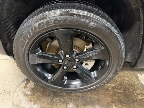 Used 2021 Jeep Grand Cherokee L Laredo image 36