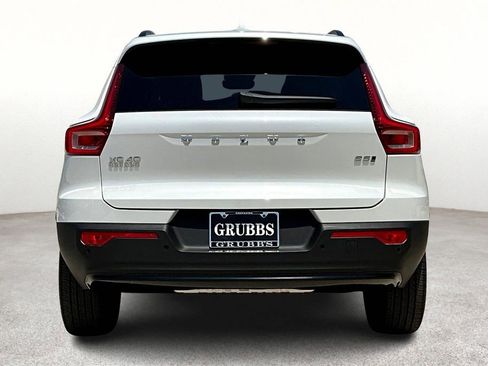 New 2026 Volvo XC40 B5 Plus w/ Protection Package Premier image 7