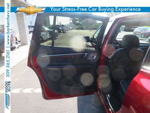 Used 2025 Buick Enclave Avenir w/ Super Cruise Package image 28