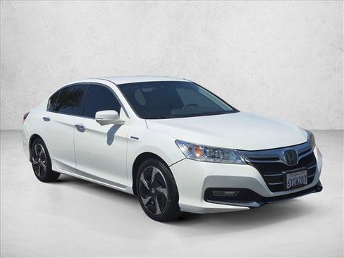 Used 2014 Honda Accord Plug-In Sedan image 3