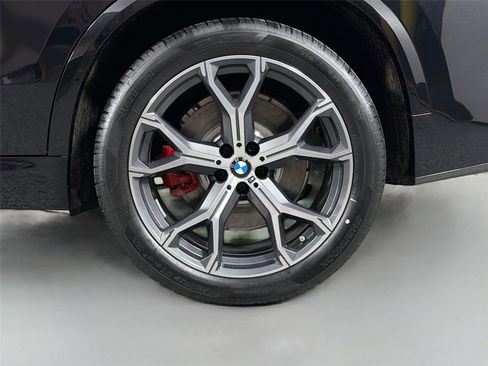 New 2026 BMW X5 xDrive50e w/ M Sport Package AWD/4WD image 31