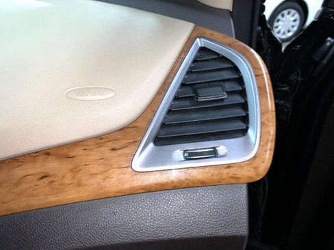 Used 2015 Hyundai Santa Fe Limited image 49