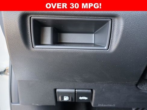 New 2025 Nissan Versa SV w/ Trunk Package FWD image 18