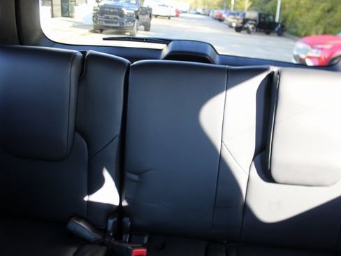 Used 2024 Nissan Armada SL w/ Midnight Edition Package image 32