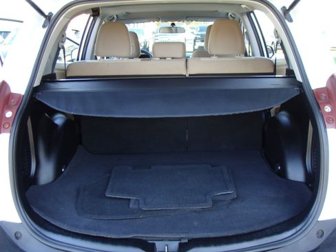 Used 2013 Toyota RAV4 XLE image 34