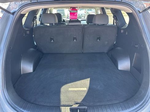 Used 2023 Hyundai Santa Fe SE image 5