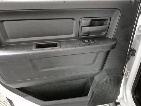 Used 2016 RAM 1500 4x4 Crew Cab w/ Chrome Appearance Group image 21