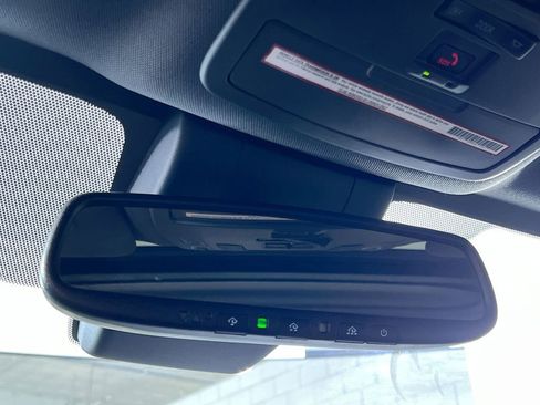 Used 2021 Toyota Sienna XLE image 31