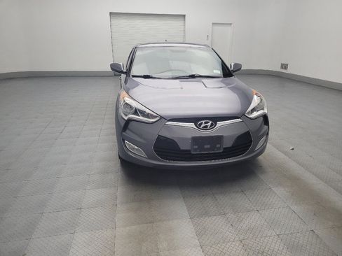Used 2017 Hyundai Veloster Value Edition image 14