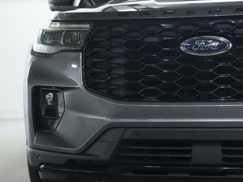 Used 2025 Ford Explorer ST w/ Sun And Sound Package AWD/4WD image 6