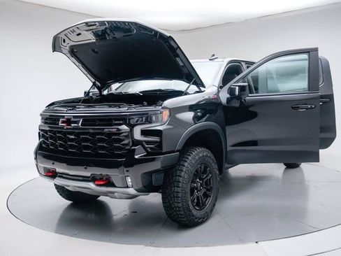 New 2026 Chevrolet Silverado 1500 ZR2 AWD/4WD image 18