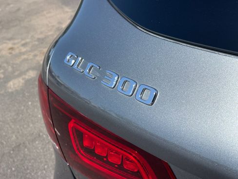 Used 2022 Mercedes-Benz GLC 300 w/ Premium Package Lite image 22