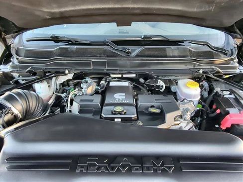 Used 2024 RAM 2500 Limited w/ Safety Group image 25