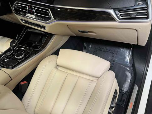Used 2019 BMW X5 xDrive40i w/ Convenience Package AWD/4WD image 16
