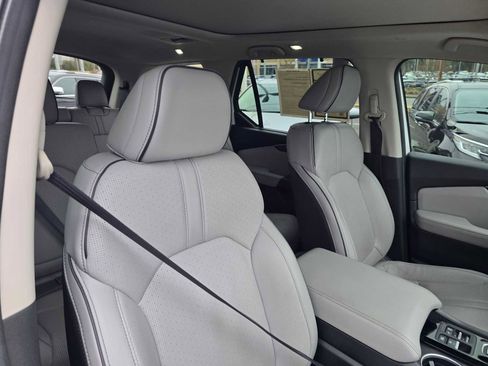 Used 2024 Honda Pilot Elite image 13