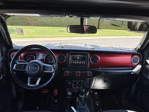 Used 2021 Jeep Wrangler Unlimited Rubicon AWD/4WD image 19