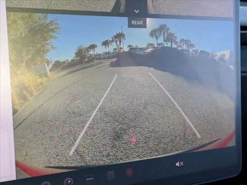 Used 2026 Tesla Model Y AWD image 12