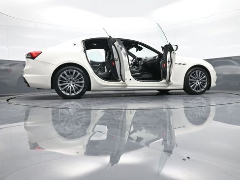 Used 2022 Maserati Ghibli Modena image 49