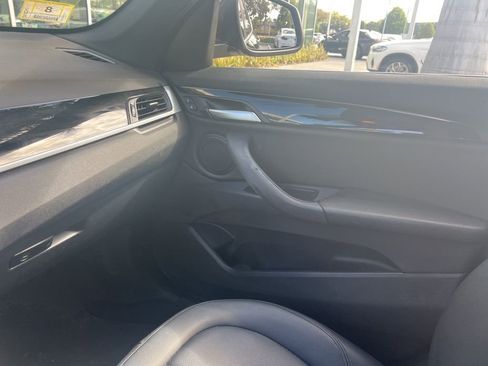 Used 2017 BMW X1 xDrive28i image 16