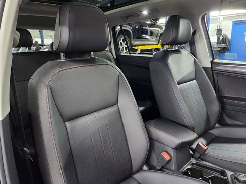 Certified 2024 Volkswagen Tiguan Wolfsburg Edition w/ Panoramic Sunroof Package AWD/4WD image 14
