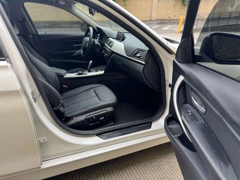 Used 2013 BMW 320i xDrive Sedan image 26