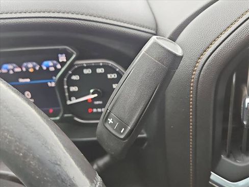 Used 2022 GMC Sierra 2500 AT4 w/ AT4 Preferred Package AWD/4WD image 17