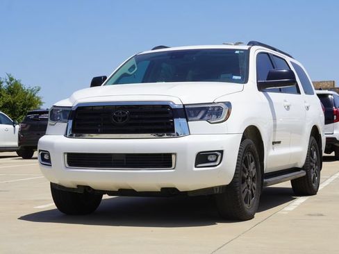 Used 2020 Toyota Sequoia TRD Sport w/ TRD Sport Premium Package RWD image 3