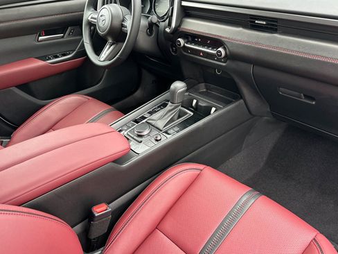 Certified 2025 MAZDA CX-50 AWD 2.5 Hybrid w/ Cargo Package image 16