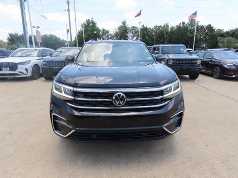 Used 2021 Volkswagen Atlas Cross Sport SEL R-Line FWD image 4