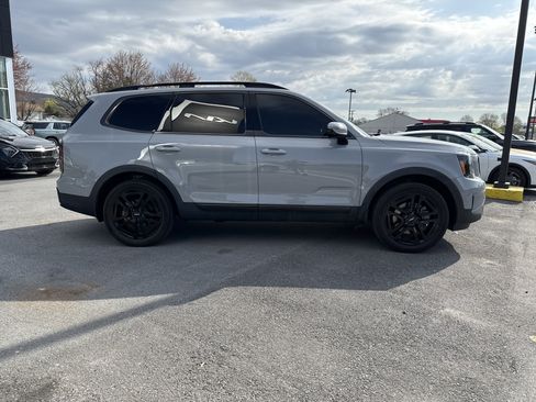 Used 2024 Kia Telluride SX Prestige X-Line image 2