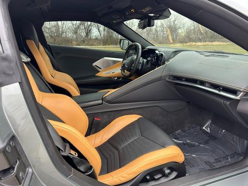 Used 2022 Chevrolet Corvette Stingray Preferred Cpe w/ Z51 Performance Package image 9