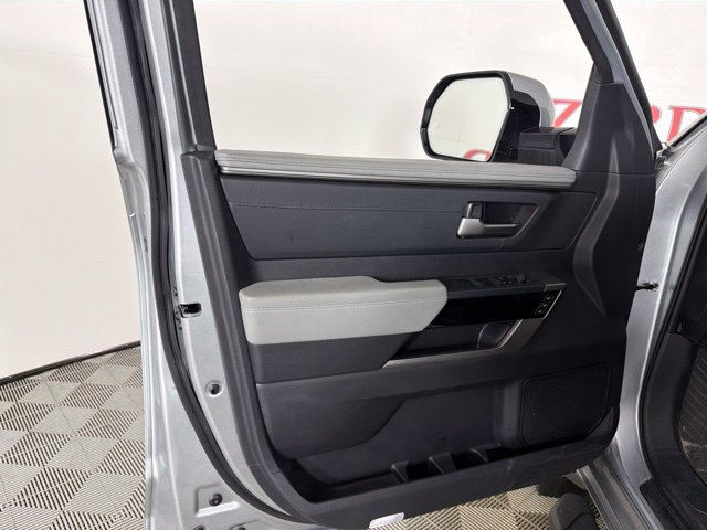 Used 2025 Toyota Tundra Limited w/ Power Package RWD image 27
