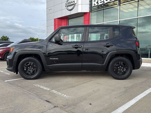 Used 2019 Jeep Renegade Sport FWD image 10