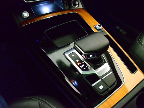 Certified 2023 Audi Q5 2.0T Premium w/ Convenience Package image 13