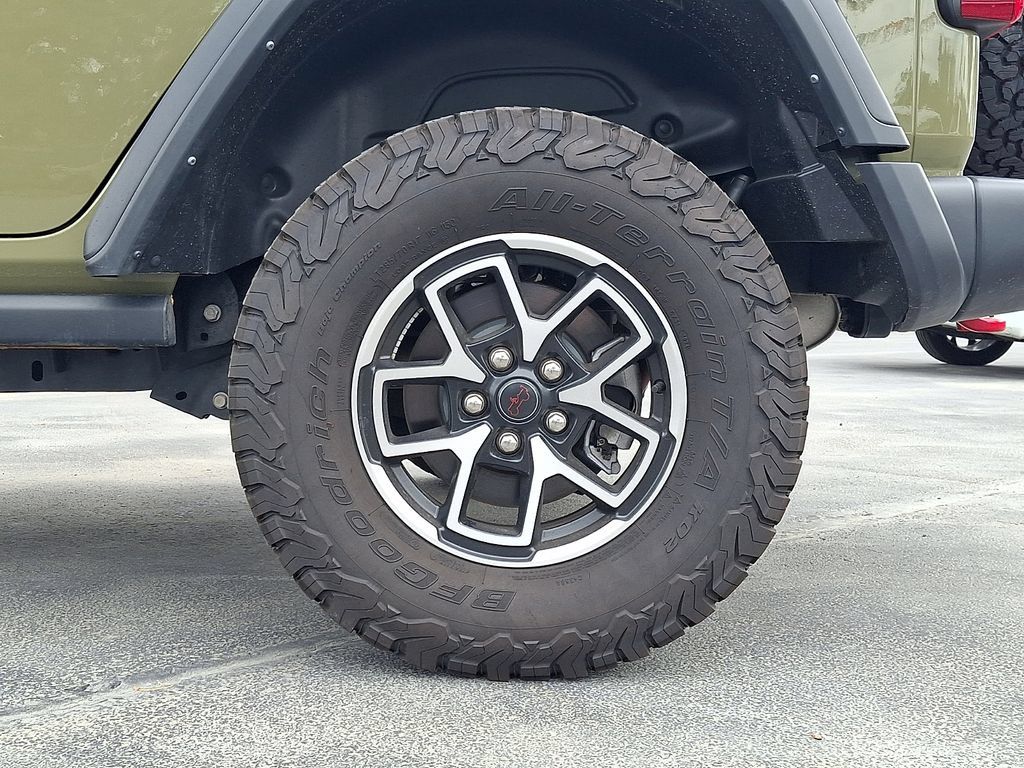 Certified 2025 Jeep Wrangler Unlimited Rubicon AWD/4WD image 8