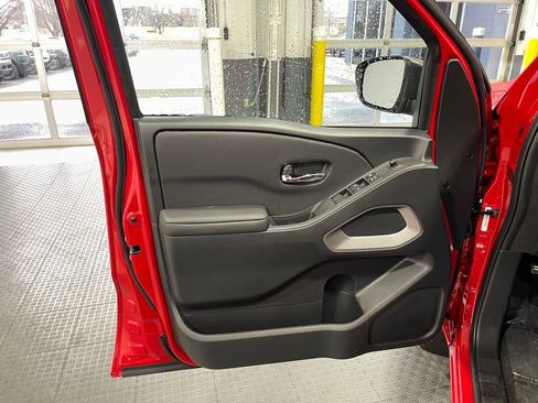 New 2026 Nissan Frontier SV w/ SV Convenience Package RWD image 16